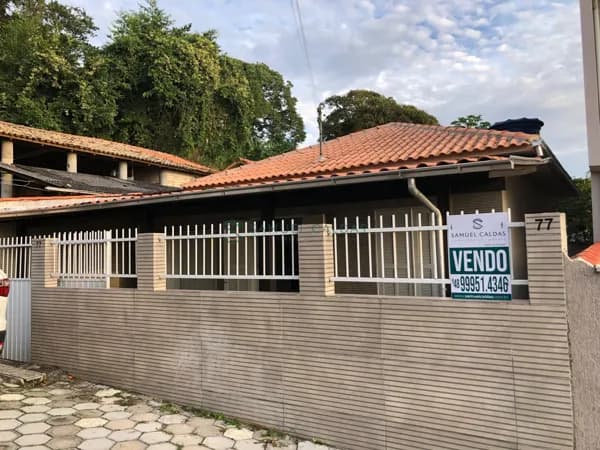Casa em Laguna - Barranceira