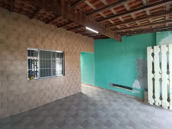 Casa em Mongaguá, com 1 suíte