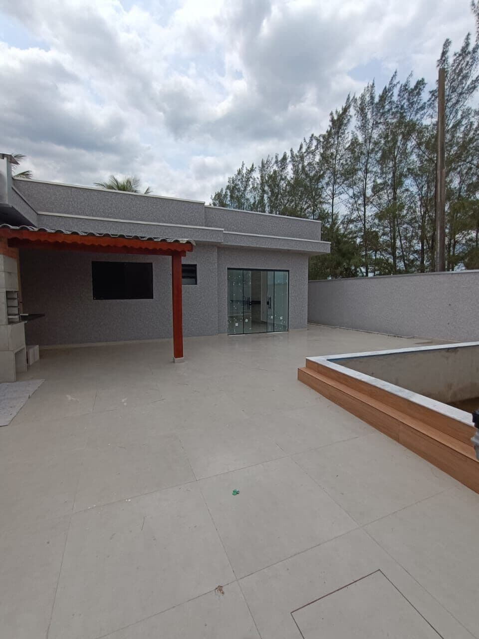 Casa frente ao mar com piscina e área gourmet