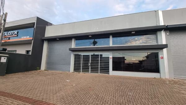 Pavilhão/Galpão Salão Comercial em Centro, Arapongas/PR