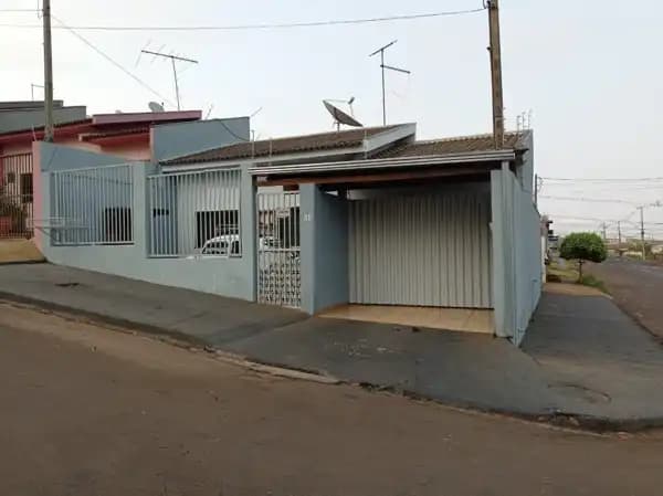 Casa à venda em Arapongas/PR