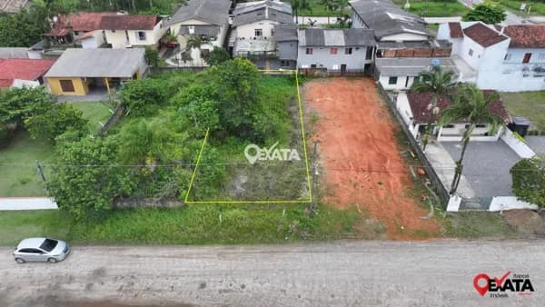 Lote/Terreno em Itapoá - Centro