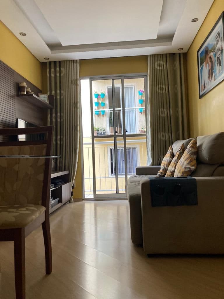 Apartamento à venda de 52 m2 sendo 3 dormitórios e 1 vaga no condomínio Portal das Rosas em Osasco