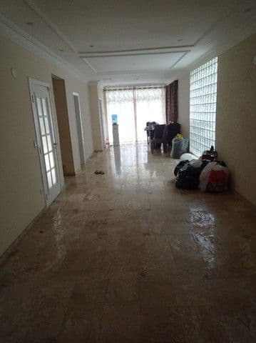 Sobrado à venda de 300m² no Residencial Nova Paulista – Suíte Master, Piscina e Área Verde