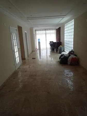 Sobrado à venda de 300m² no Residencial Nova Paulista – Suíte Master, Piscina e Área Verde