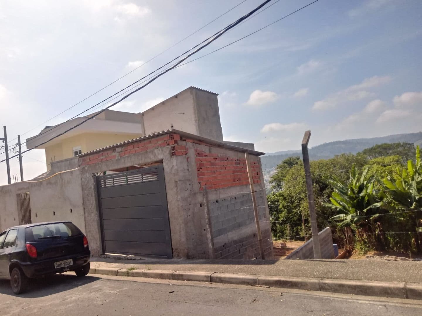 Chácara à venda de 880m² no Parque Vila Rica – Grande Oportunidade em Santana de Parnaíba