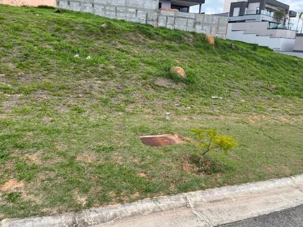 Terreno à Venda no Condomínio Altavís — 430m² de Pura Qualidade de Vida