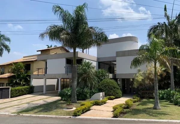 Sobrado à venda no Morada dos Lagos na Aldeia da Serra, de 467m² – 5 suítes e 6 vagas - Aceita Permuta até 50%