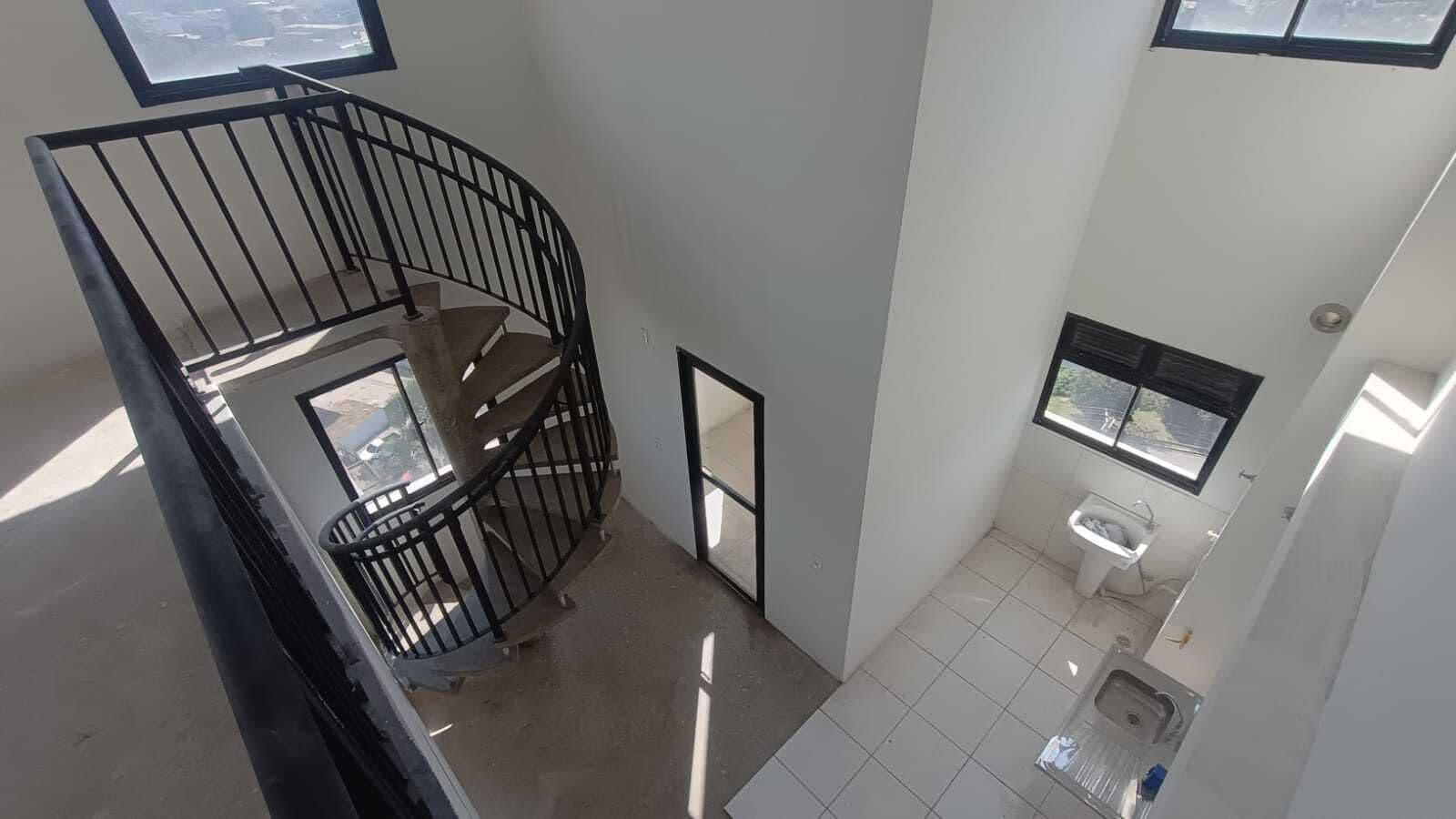 Apartamento Duplex à Venda no Condomínio Via Rovai em Osasco, de 51m2, 2 Dormitórios, 1 Vaga Coberta, Último Andar