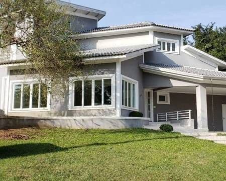 Sobrado Moderno à venda no Morada dos Lagos com 4 Suítes e Acabamento Premium