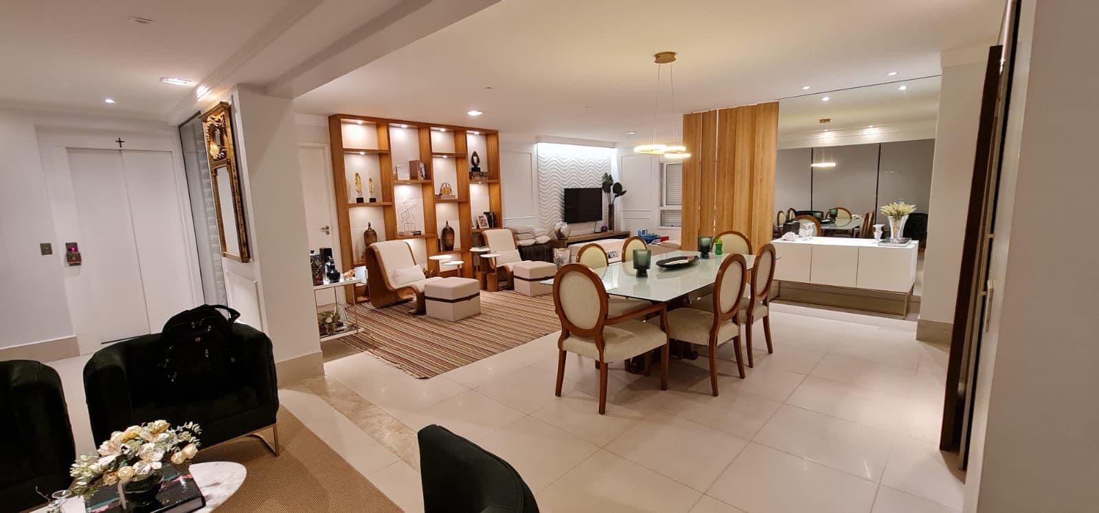 Apartamento a venda de 156m² no Ed. More | 2 Suítes + Varanda Gourmet | Reformado