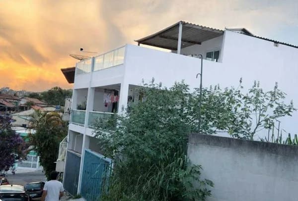 Casa de 6 Dormitórios à venda no Residencial das Flores na Vila Santa Flora em Itapevi/SP