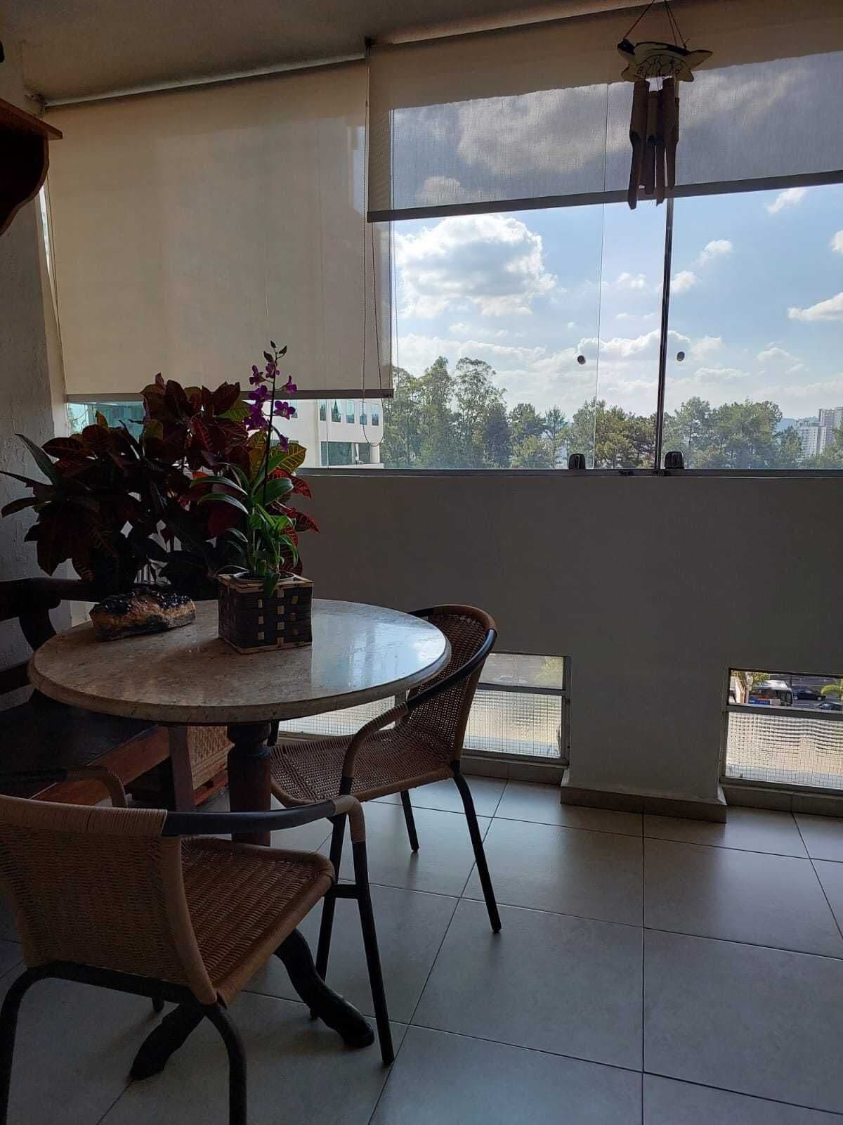 Apartamento Alto Padrão de 4 Dormts (2 suítes) à venda no Edifício Regina em Alphaville em Barueri/SP