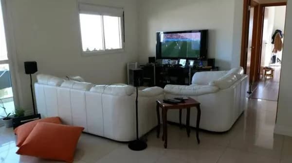 Apartamento a venda de 3 dormitórios e 2 vagas em Alphaville no condomínio Resort Tamboré