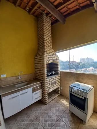Sobrado à venda de 214m² com 3 Casas + Garagem no Jardim Reginalice – Barueri