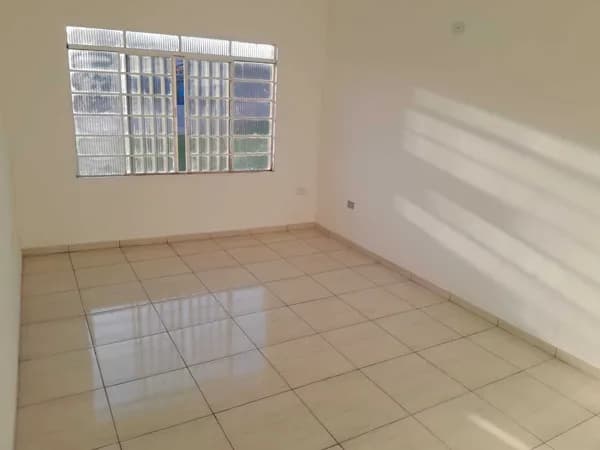 Casa de 4 Dormts à venda na Vila Santa Rosa em Jandira/SP