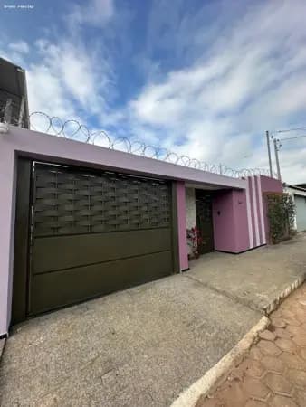 Casa para Venda em João Monlevade, PETRÓPOLIS