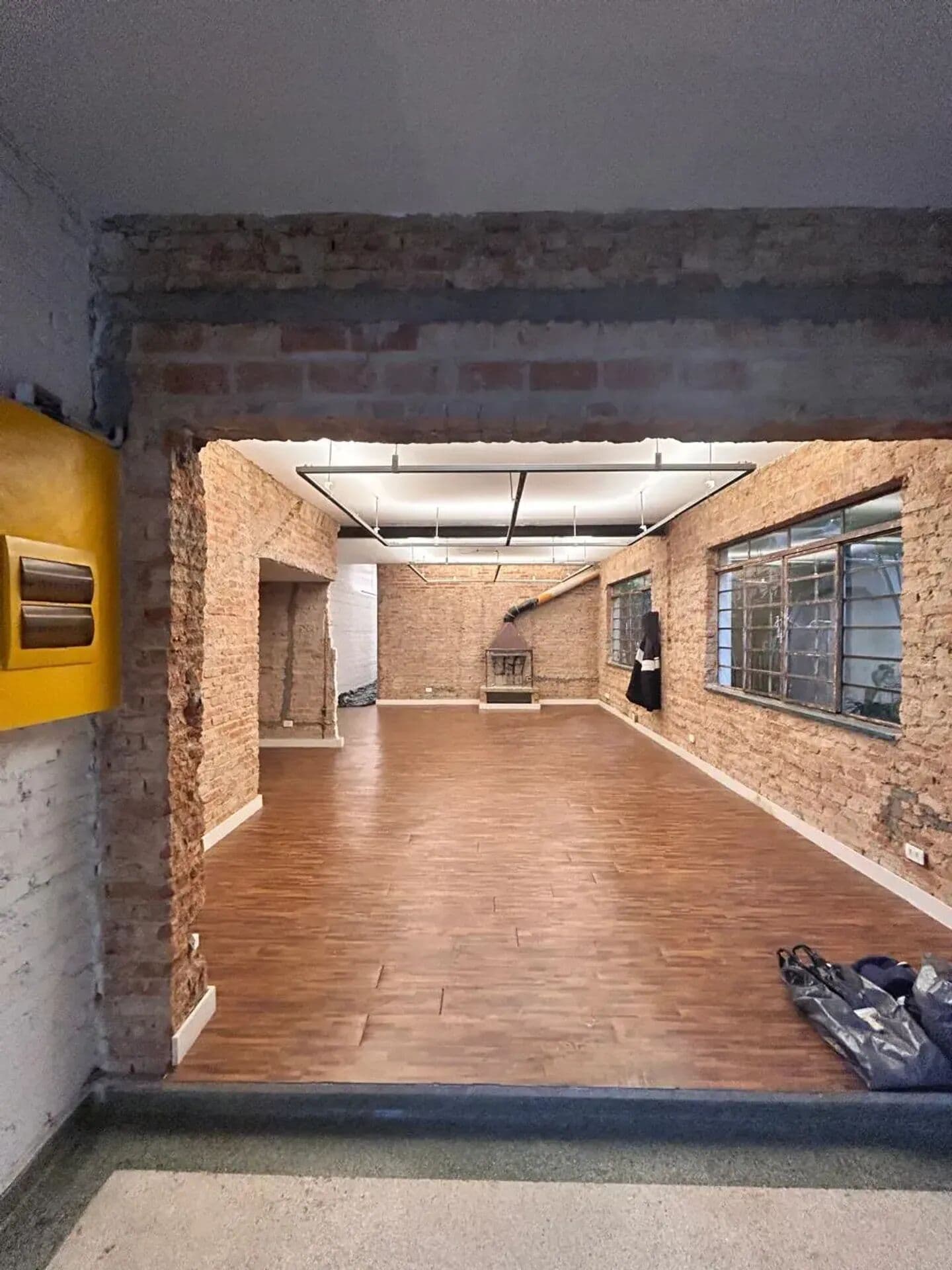 🏡 **Casa Reformada para Alugar no Jardim Paulistano – Rua Sampaio Vidal, 648 | 208m²