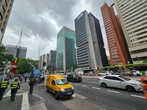 🏙️ Seu Novo Refúgio no Coração do Mundo: Av. Paulista, 1745