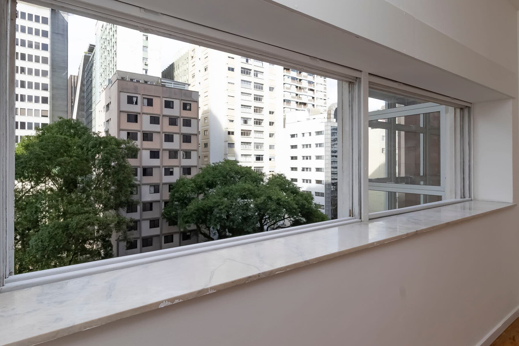 EDIFÍCIO PALÁCIO DOS JARDINS Alameda Jaú, 731 / Jardim Paulista