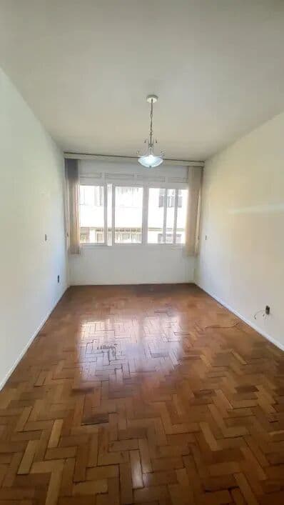 🏙️ Apartamento para Alugar na Vergueiro – Em Frente ao Metrô Ana Rosa!