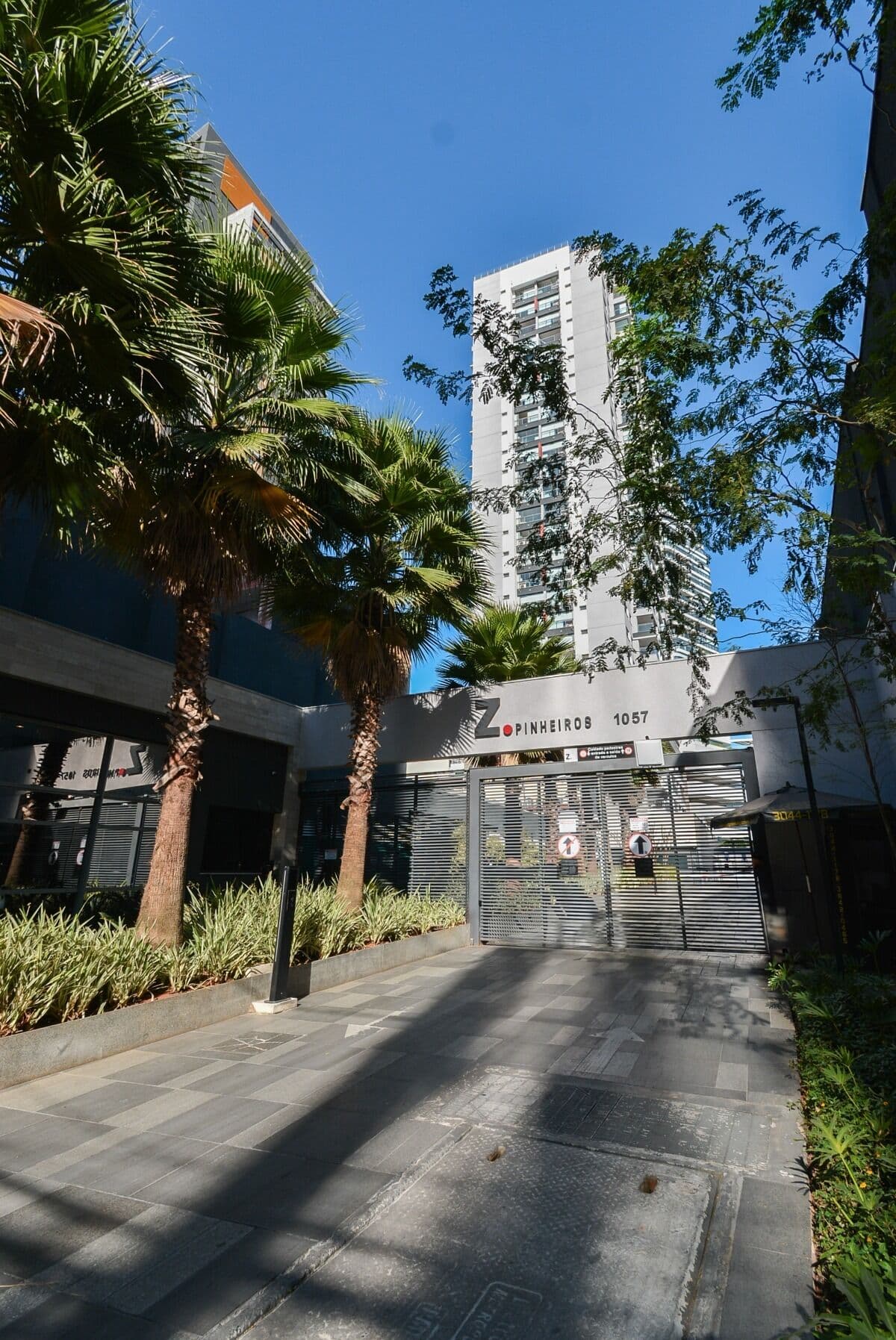 Apartamento para venda em Pinheiros com 1 quarto, sendo 1 suíte, 27m² : XXFSU