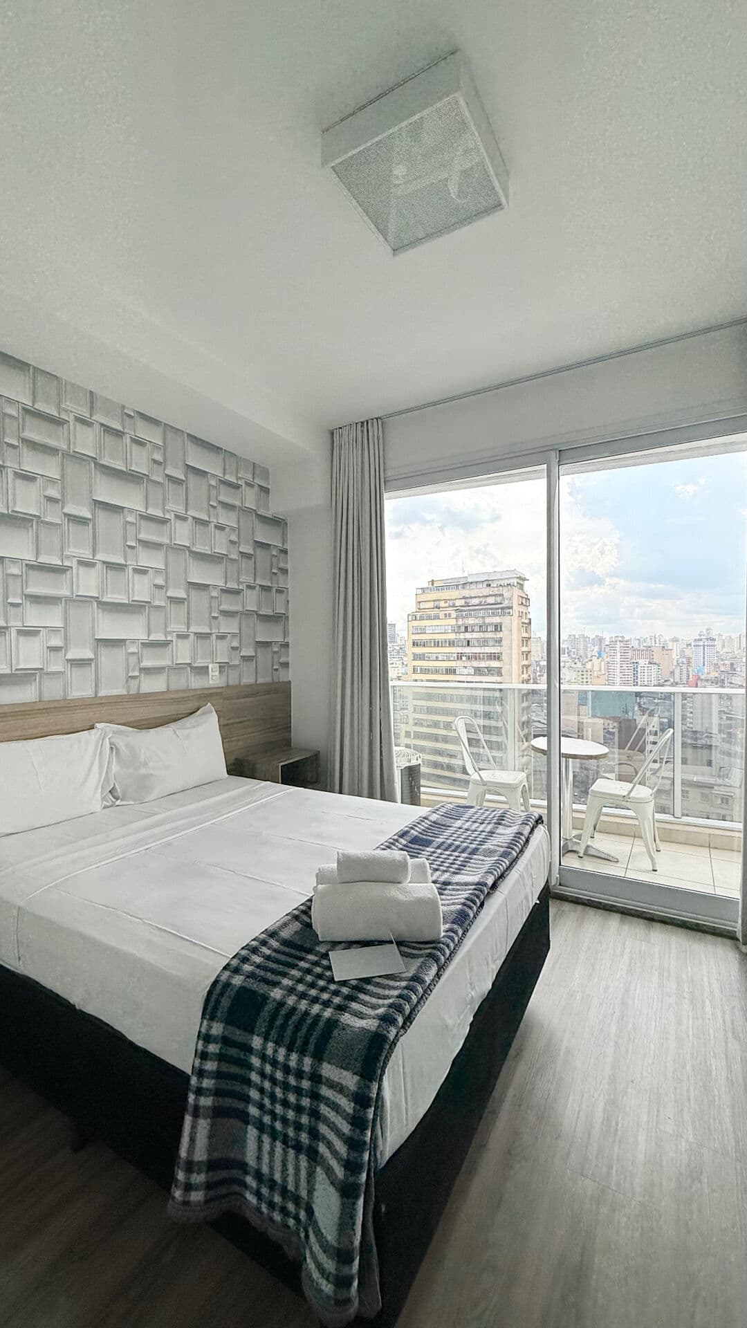 Studio para venda em Centro com 1 quarto , 22m² : SH27 Z