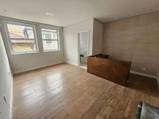 🛑 ATENÇÃO: Investimento de Ouro no Coração de SP! 28m² de Salas Conjugadas na Rua Dom José de Barros, 17.