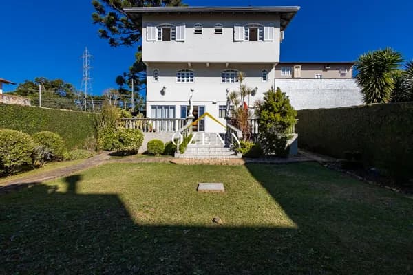Casa Alto Padrão no Pilarzinho, 4 Suítes e Espaço Gourmet