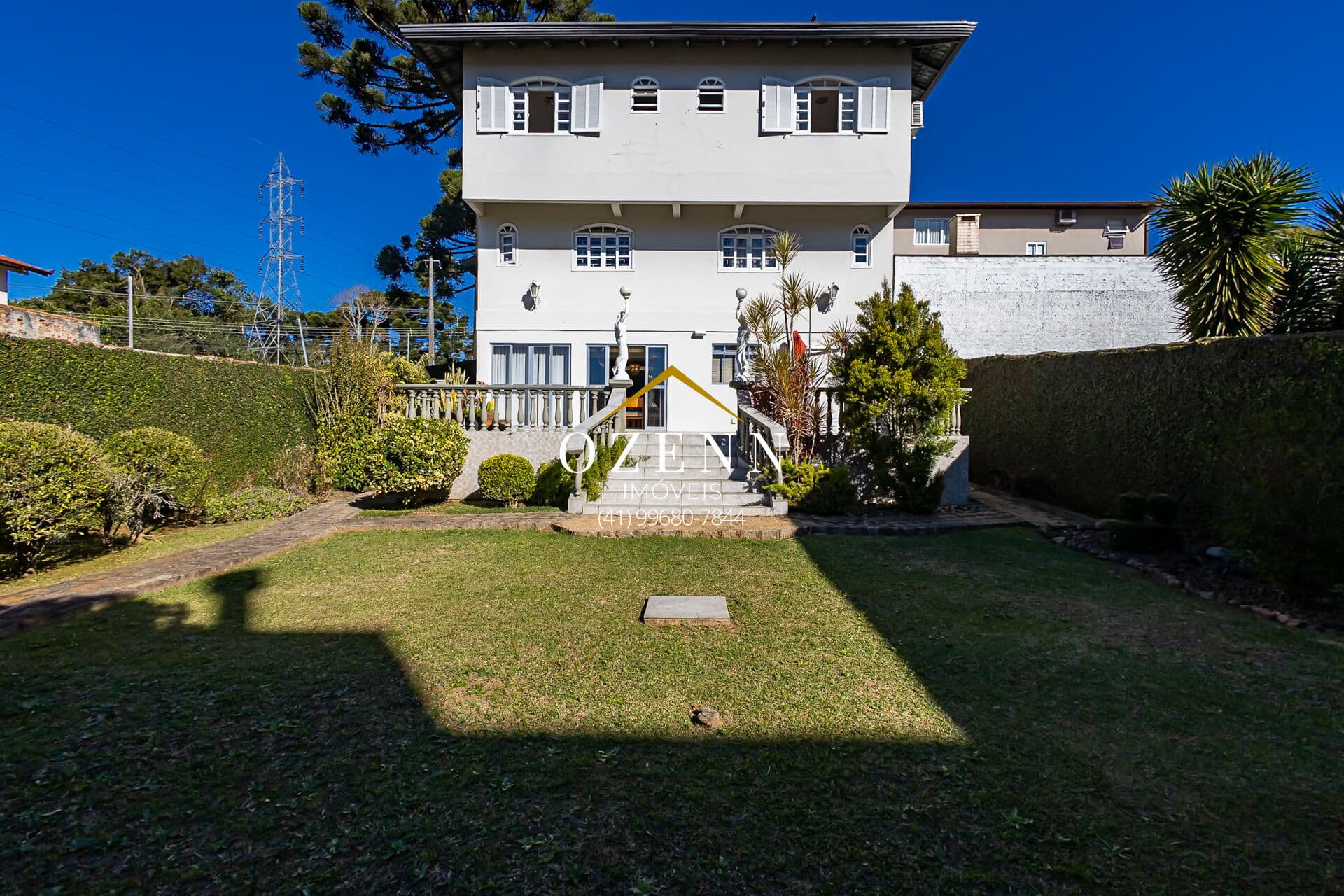 Casa Alto Padrão no Pilarzinho, 4 Suítes e Espaço Gourmet