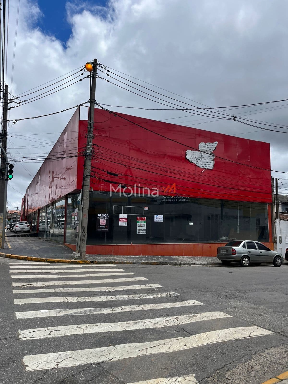 Salão comercial na Vila Jundiaí de 650m²