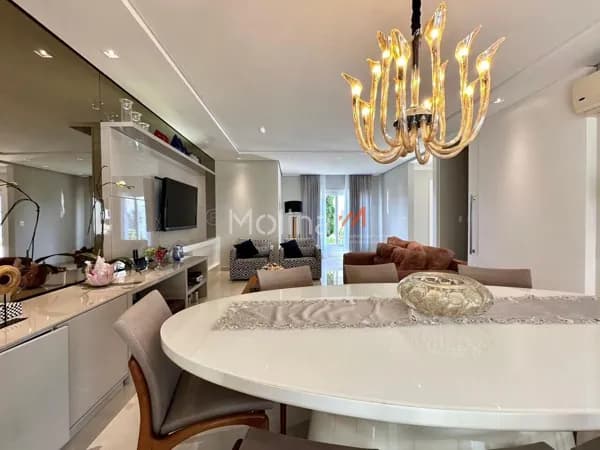 Casa em Condomínio Le Blanc de 312m²