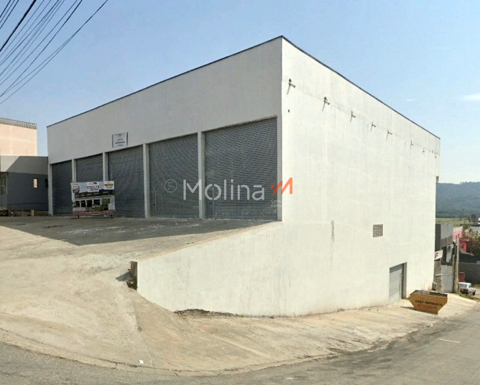 Salão comercial em Brás Cubas de 300m2/180m2/150m2