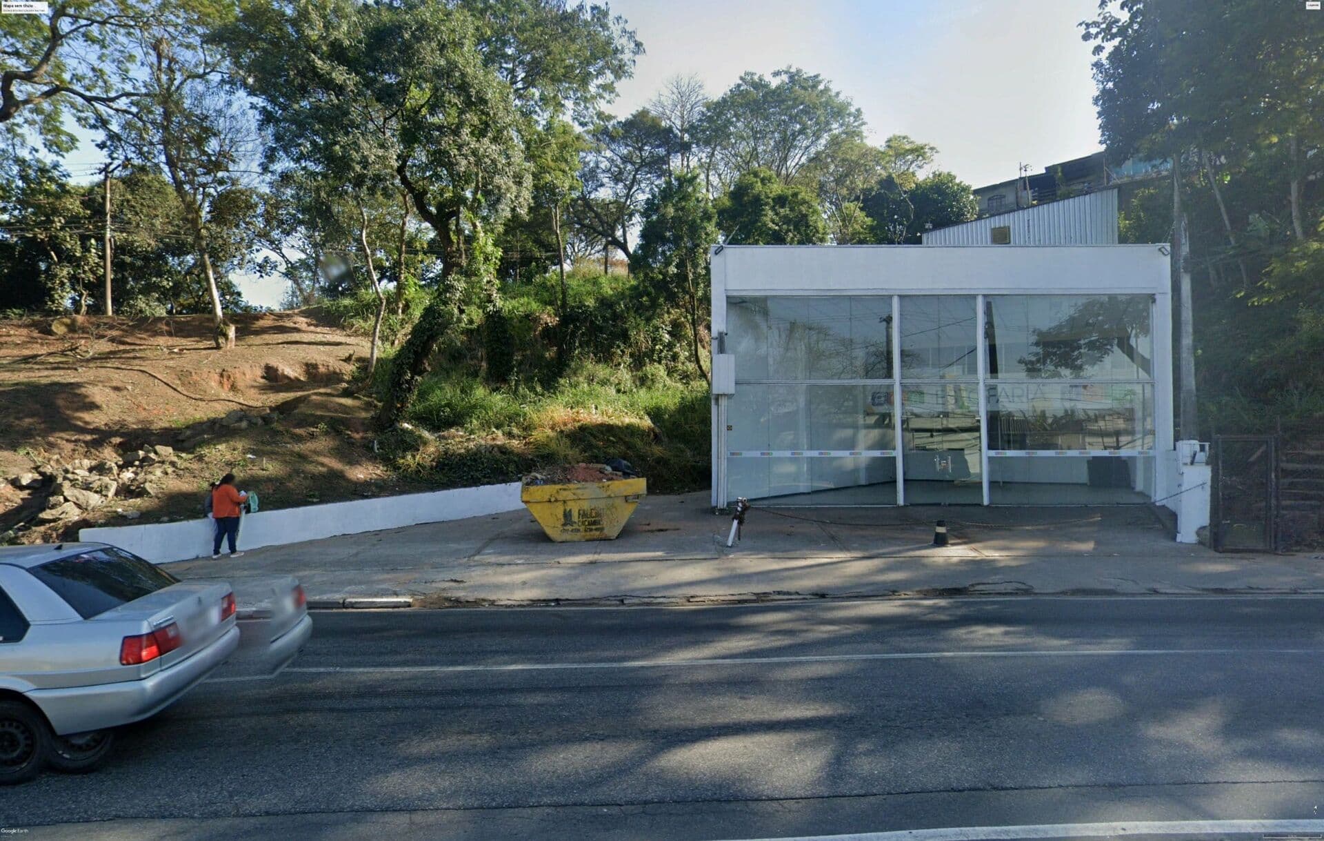 Galpão de 236m2 em terreno de 1090m2