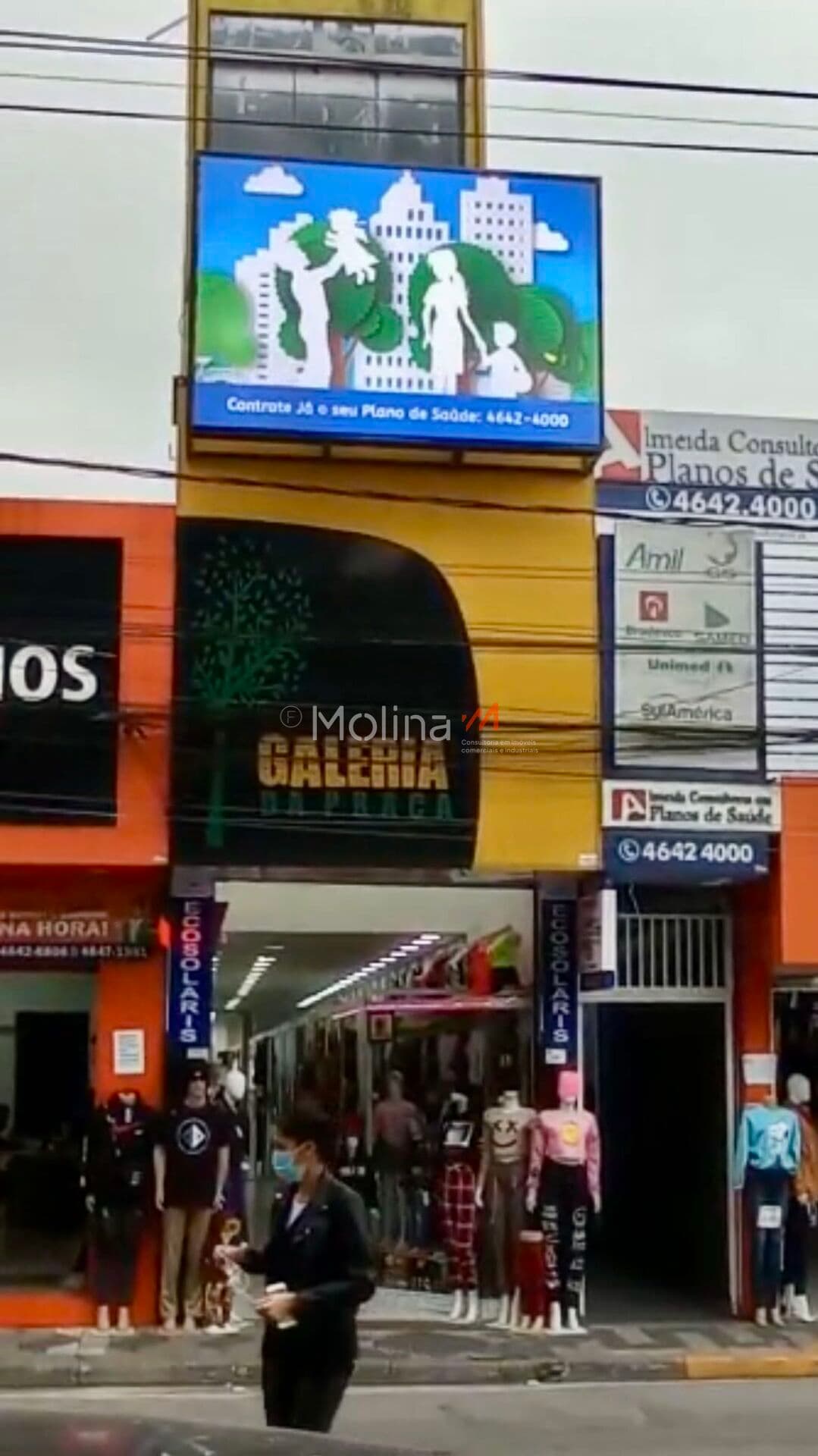Prédio em Itaquaquecetuba de 246m²