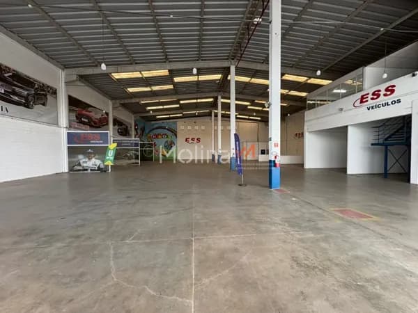 Galpão em Jundiapeba de 1380m²
