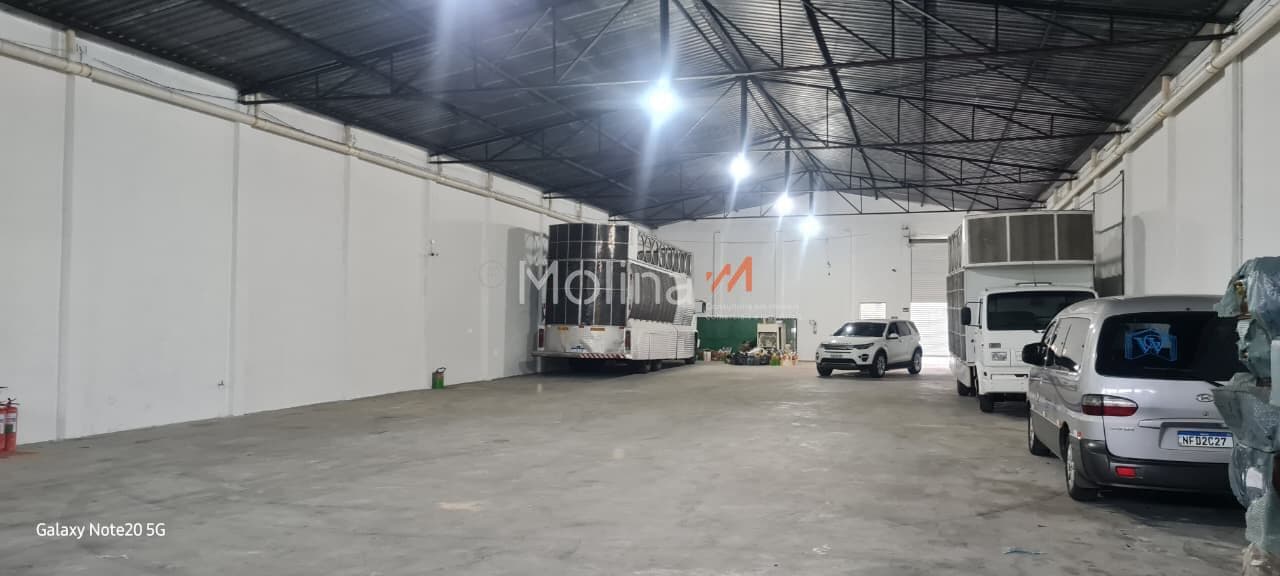 Galpão Comercial em Bras Cubas de 820m²