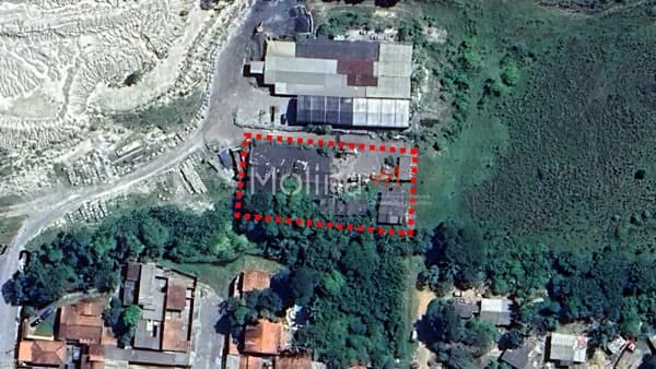 Terreno no Jd. São Pedro de 1800m²