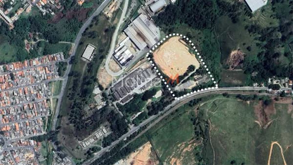 Área Comercial em Cezar de Souza de 31.700m²