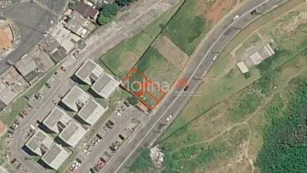 Terreno no Jardim Layr de 125,06m²