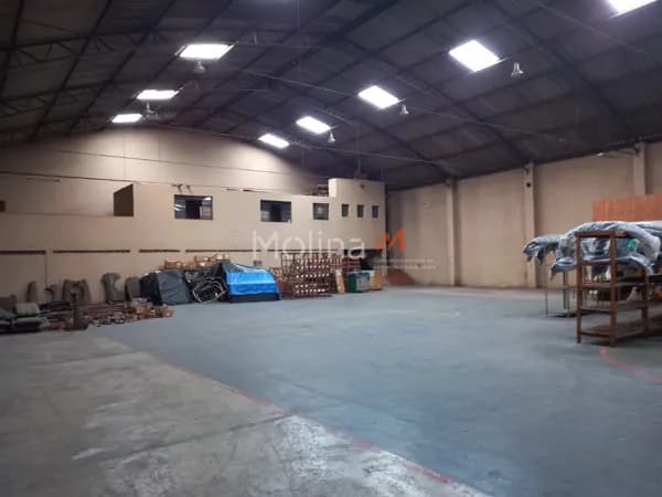 Galpão no Centro de Suzano de 1458m²