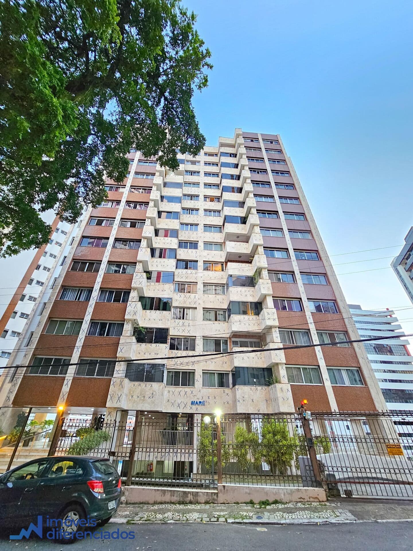 VENDA - 3 quartos com 130m² e 2 garagens no Apipema.