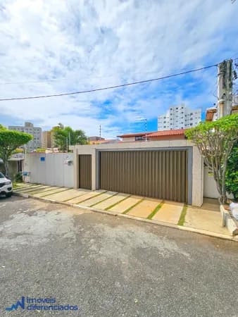 Casa duplex Itaigara - Rua Florentino Silva