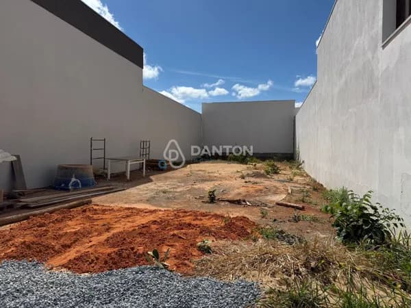 Lote à venda – Residencial Villa Segura