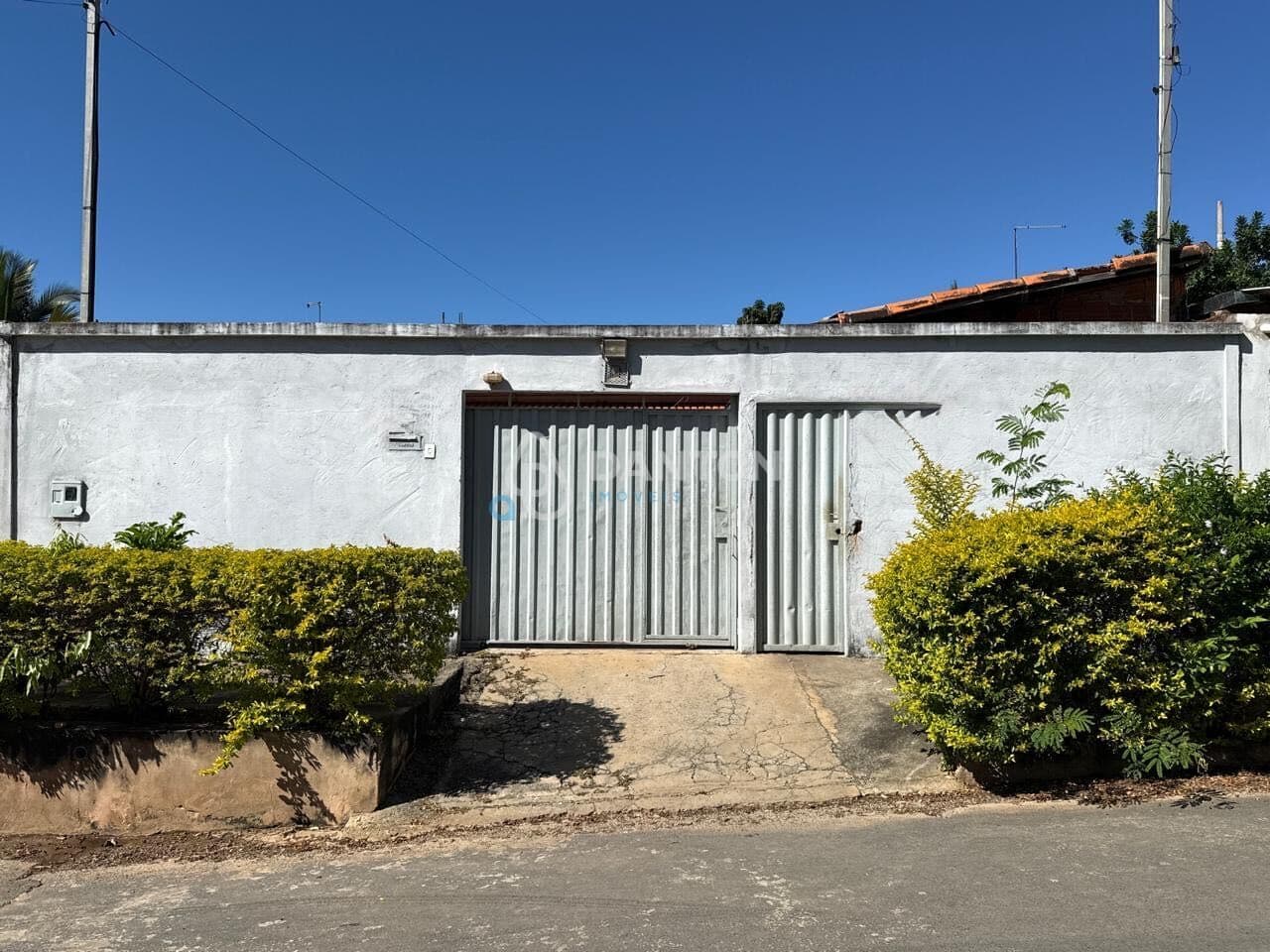 CASA + BARRACÃO À VENDA – ALTO BOA VISTA | MONTES CLAROS 🏡💼