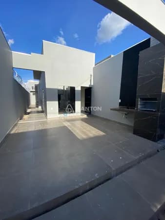 Casa à Venda no Bairro Monte Belo