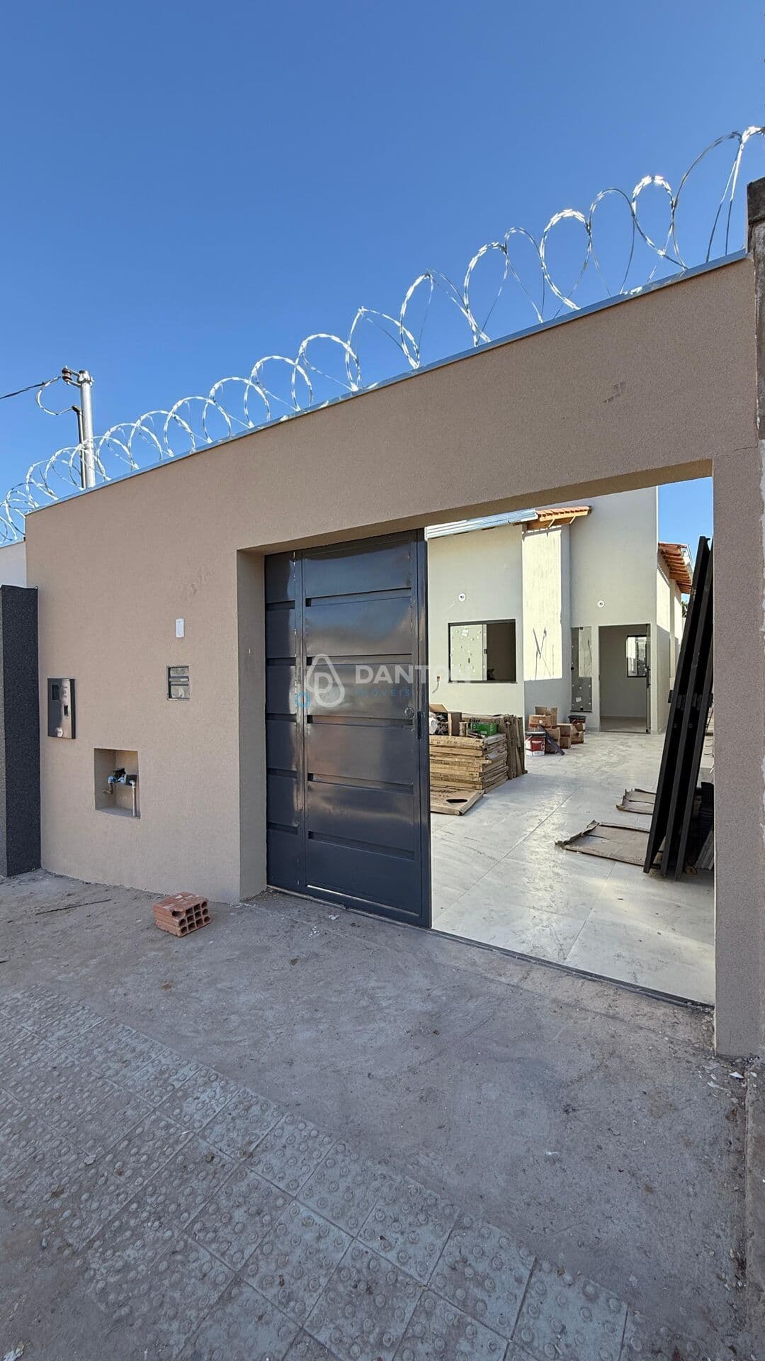 Casa à venda – Bairro Carmelo