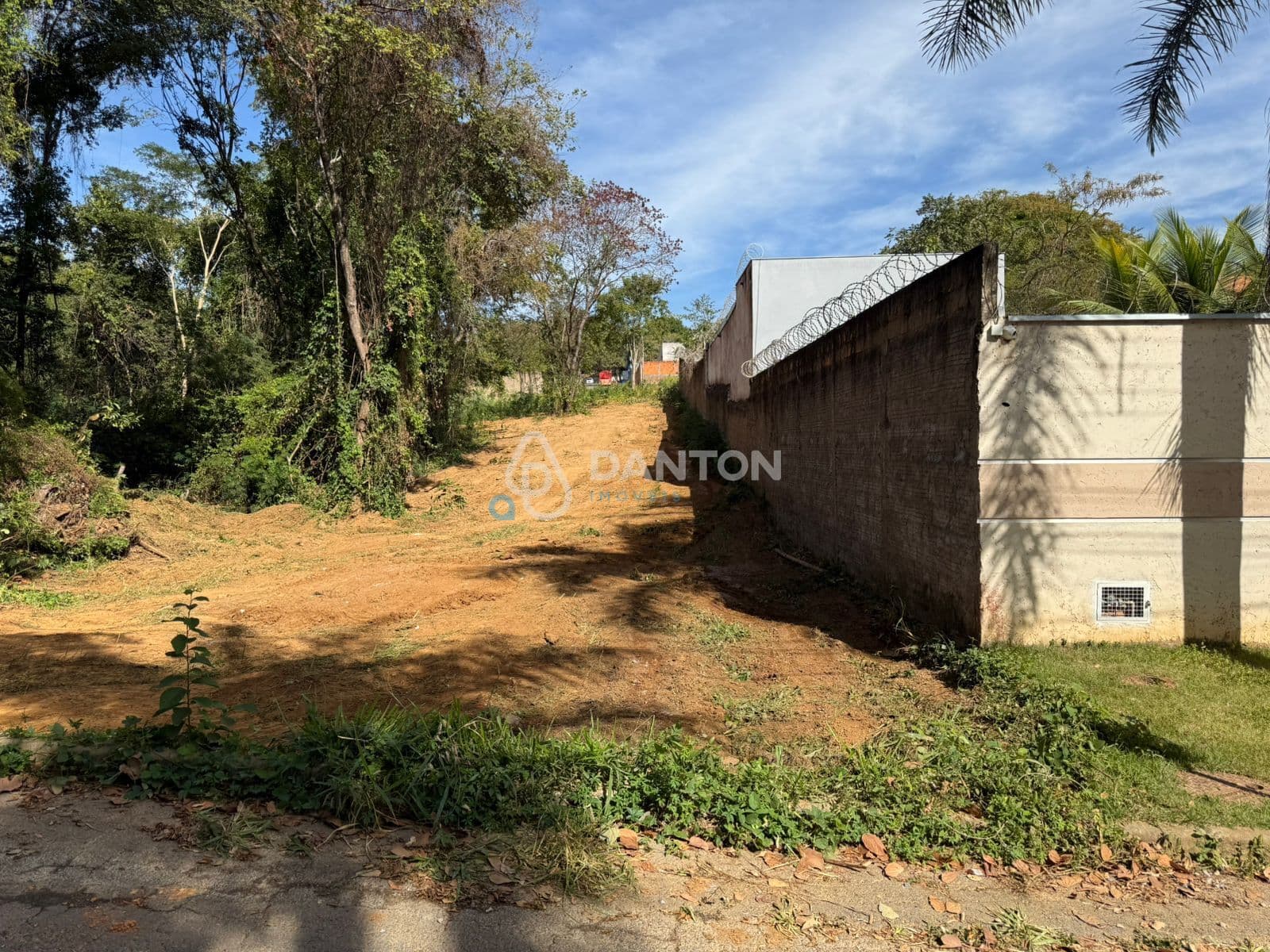Lote à venda – Bairro Jaraguá I