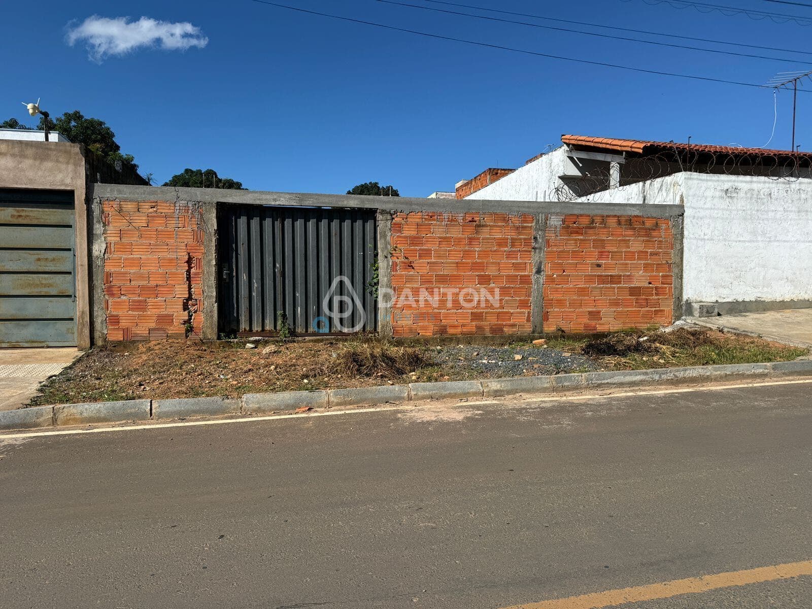LOTE À VENDA – BAIRRO JARAGUÁ II | MONTES CLAROS 🏡