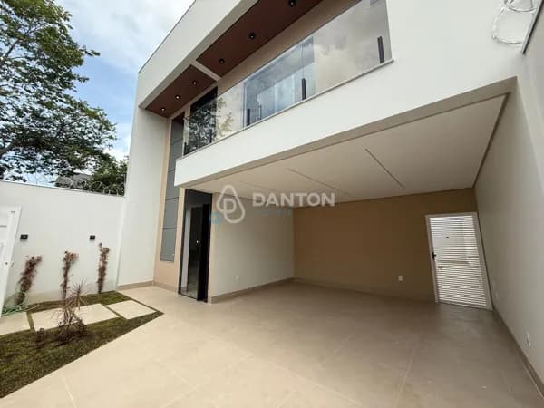 Casa Nova de Dois Pavimentos à Venda – Vila Nova